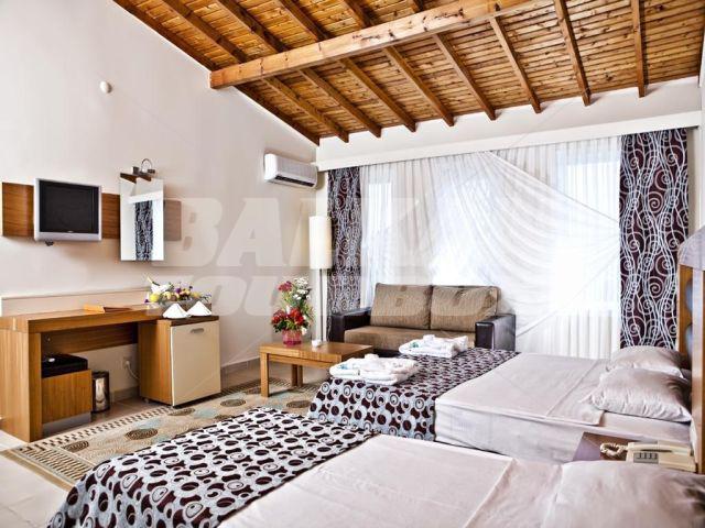 почивка в Crystal Flora Beach