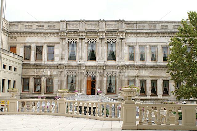 почивка в Four Seasons Istanbul at the Bosphorus