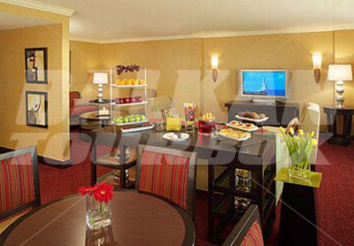 почивка в Dallas Marriott Suites Market Center