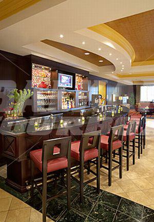 почивка в Dallas Marriott Suites Market Center
