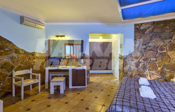holiday in Eliros Mare Hotel