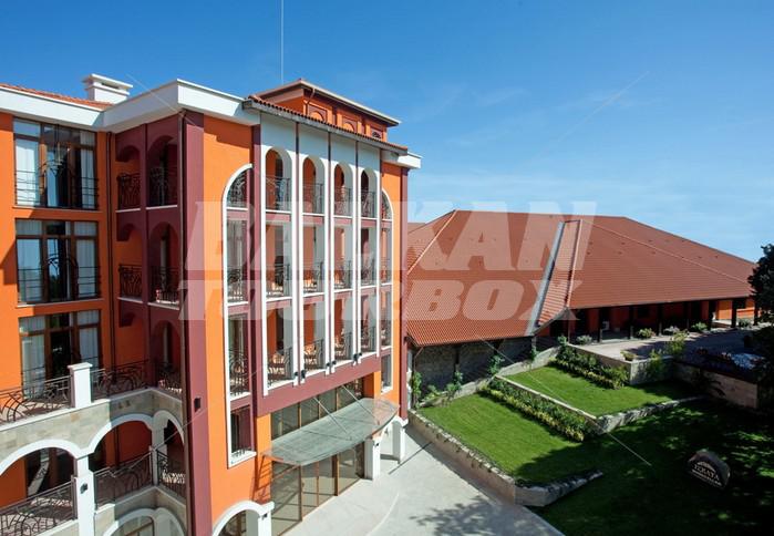 holiday in Via Pontica Resort