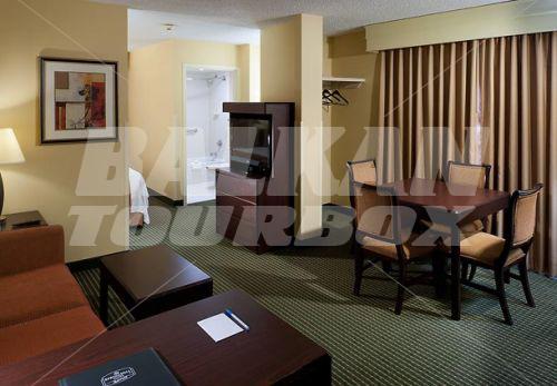 почивка в SpringHill Suites by Marriott Dallas Downtown/West End