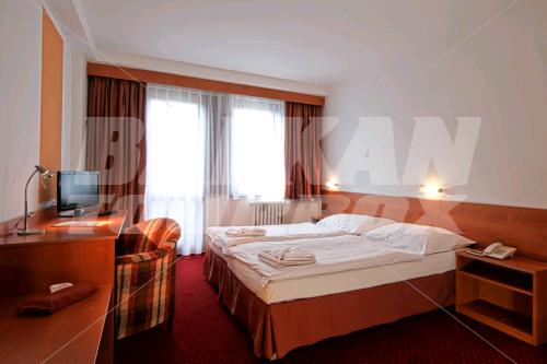 почивка в Globus Prague