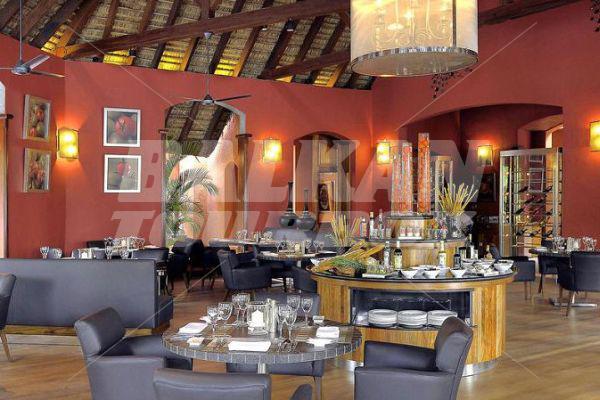 holiday in Beachcomber Dinarobin Hotel Golf & Spa