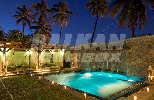 holiday in Beachcomber Dinarobin Hotel Golf & Spa