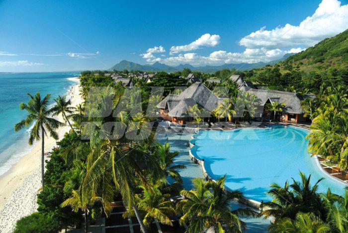 holiday in Beachcomber Dinarobin Hotel Golf & Spa