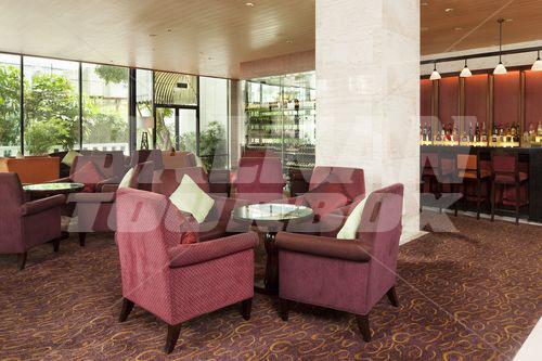 почивка в Holiday Inn Shifu