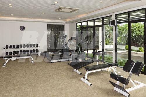 почивка в Holiday Inn Shifu