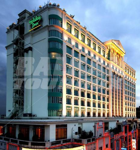 почивка в  Holiday Inn Shifu