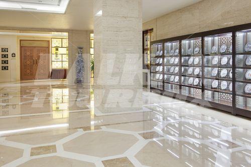 почивка в Holiday Inn Shifu
