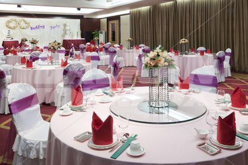 почивка в Holiday Inn Shifu