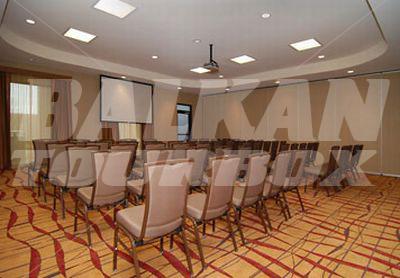 почивка в Courtyard by Marriott Dallas Arlington South
