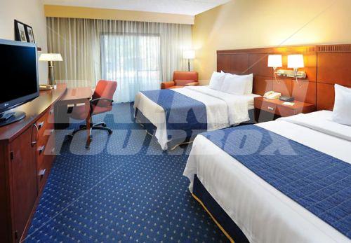 почивка в Courtyard by Marriott San Antonio Airport