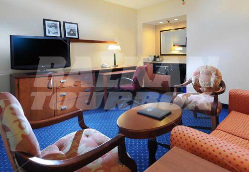 почивка в Courtyard by Marriott San Antonio Airport
