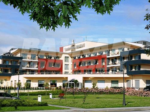 holiday in Grand Hotel Primus