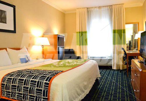 почивка в Fairfield Inn by Marriott Seattle Sea Tac Airport