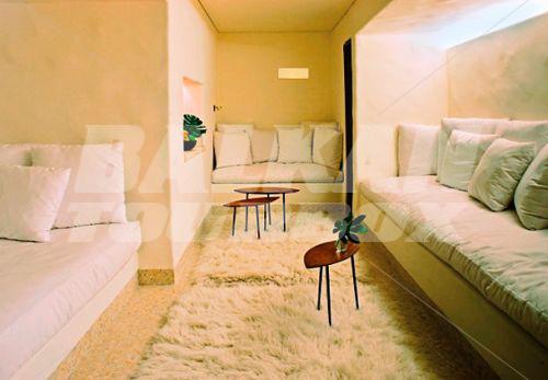 почивка в Renaissance by Marriott Hollywood Hotel & Spa