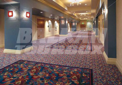 почивка в Renaissance by Marriott Hollywood Hotel & Spa