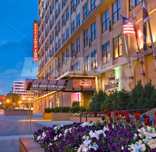 почивка в Residence Inn by Marriott Washington DC/Vermont Avenue