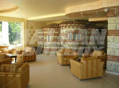 holiday in Elenite Villas
