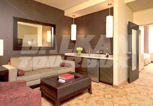 почивка в Marriott Minneapolis Autograph Collection
