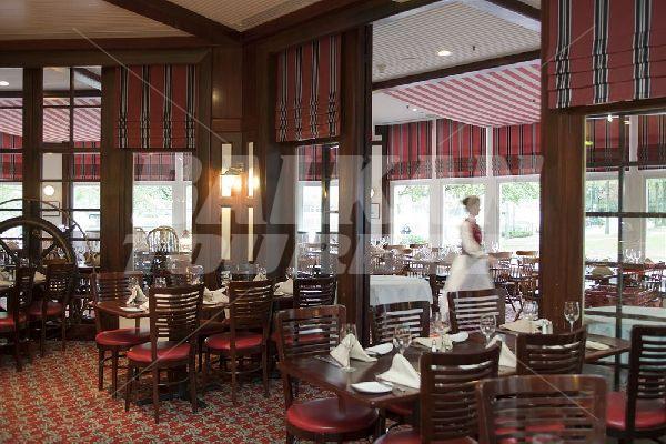 почивка в Disney's Newport Bay Club