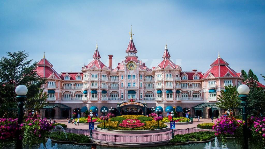 почивка в Disney's Newport Bay Club