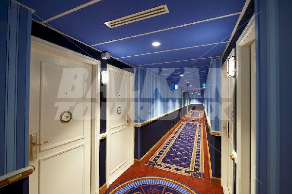 почивка в Disney's Newport Bay Club
