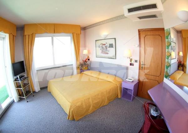почивка в Hotel Ermitage