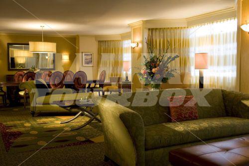 почивка в Crystal Gateway Marriott