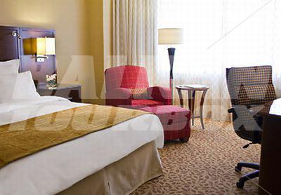 почивка в Crystal Gateway Marriott