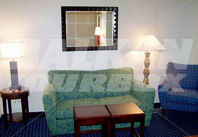 почивка в SpringHill Suites by Marriot Phoenix Glendale/Peoria