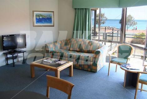 почивка в Quality Resort Sorrento Beach
