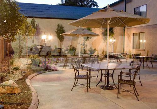 почивка в Courtyard by Marriott Salt Lake City Downtown