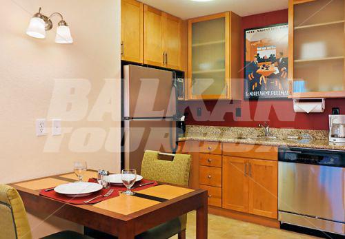 почивка в Residence Inn by Marriott Chicago Midway Airport