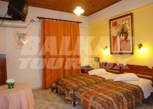 holiday in Kouros Hotel Delphi