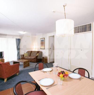 почивка в Emu Walk Apartments