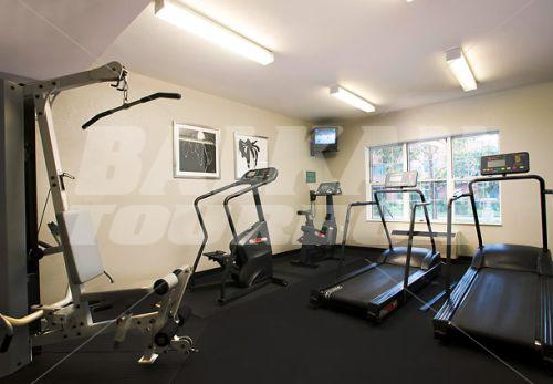 почивка в TownePlace Suites by Marriott Los Angeles LAX/Manhattan Beach