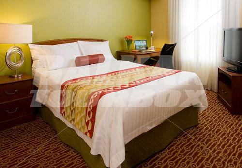 почивка в TownePlace Suites by Marriott Los Angeles LAX/Manhattan Beach