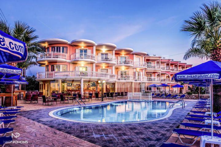 holiday in Arkadia Hotel Apartments