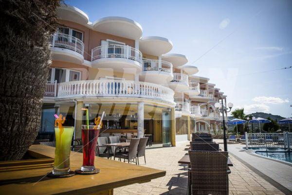 holiday in Arkadia Hotel Apartments