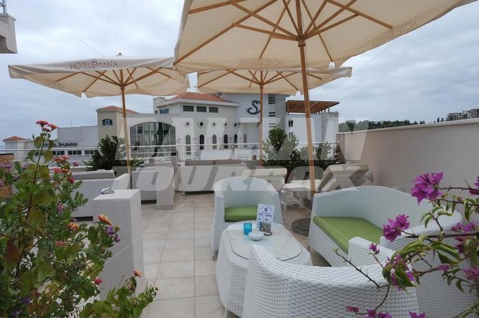 holiday in Anita