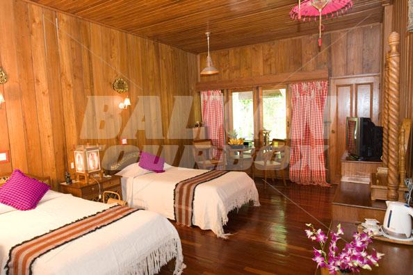 holiday in Thazin Garden