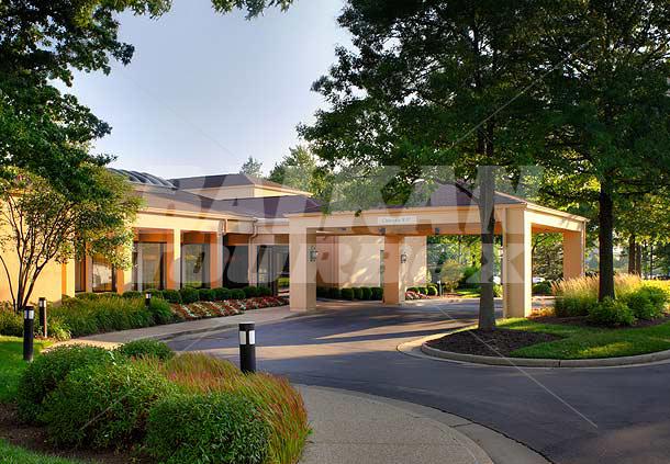 почивка в  Courtyard by Marriott Cincinnati Blue Ash