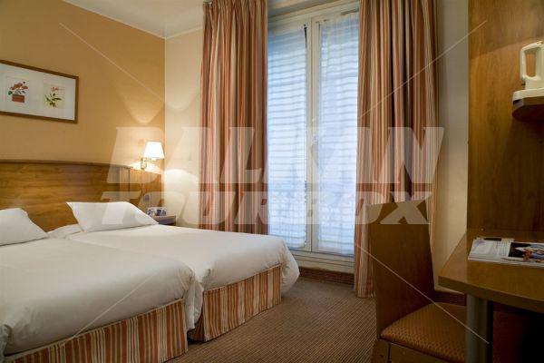 почивка в Timhotel Palais Royal