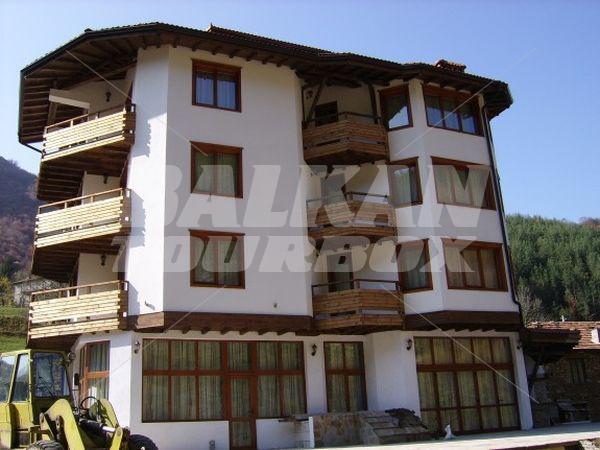 holiday in Bashtina House
