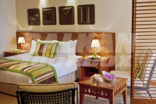 почивка в Kurumba Island Resort