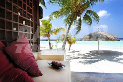 почивка в Kurumba Island Resort