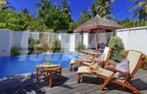 почивка в Kurumba Island Resort
